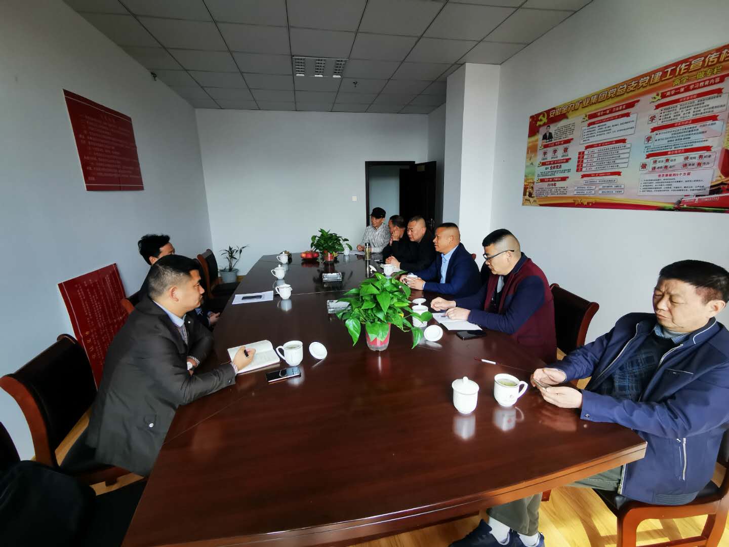 铜陵市应急管理局局长徐瑞生一行深入安徽金九矿业集团有限公司调研